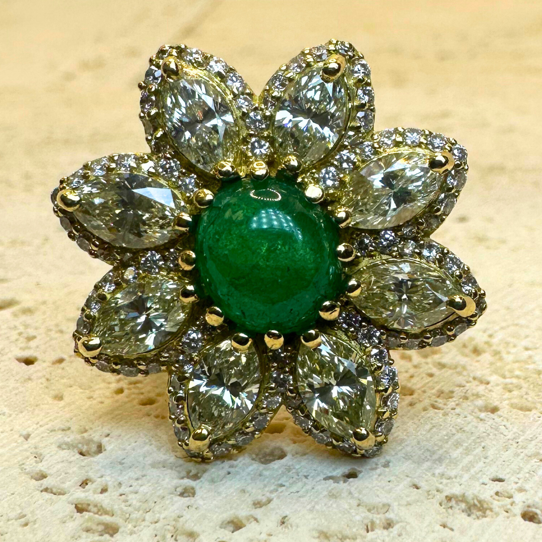 18ct Yellow Gold Ring- Untreated Emerald - Natural Diamonds - K 1/2