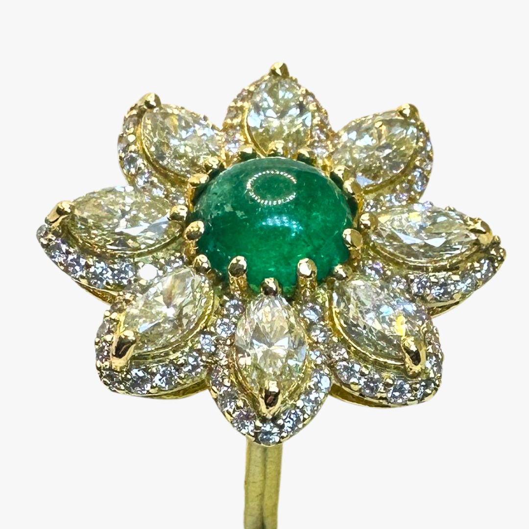 18ct Yellow Gold Ring- Untreated Emerald - Natural Diamonds - K 1/2