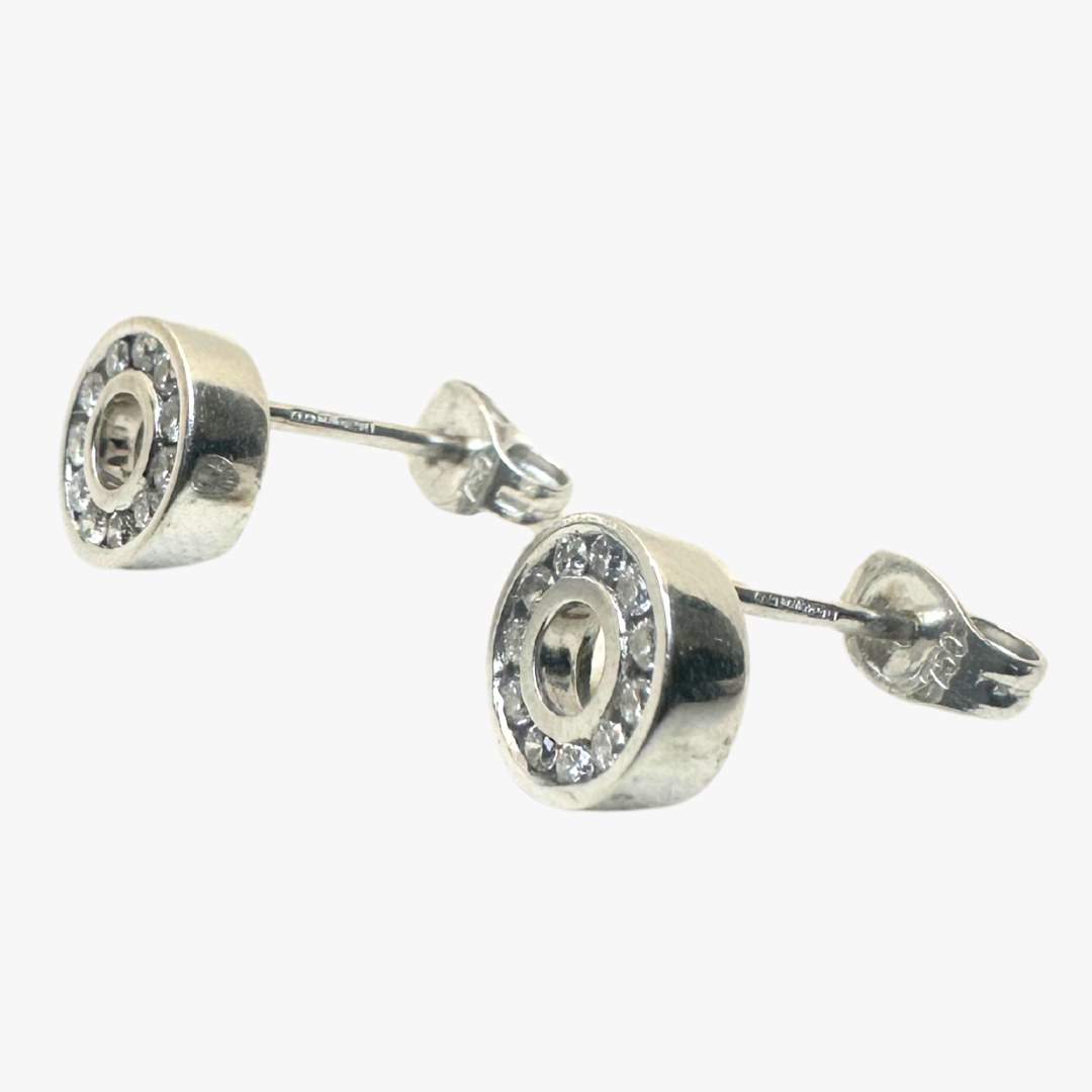 18ct White Gold Stud Earrings - Natural Diamonds - For Women