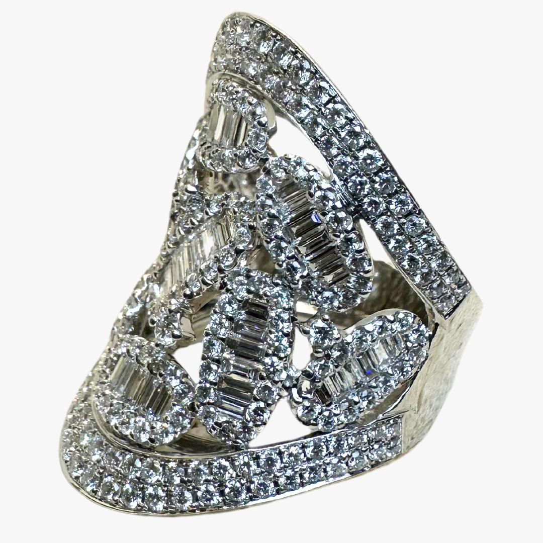 18ct White Gold Ring - Natural Diamonds - Size M - For Women