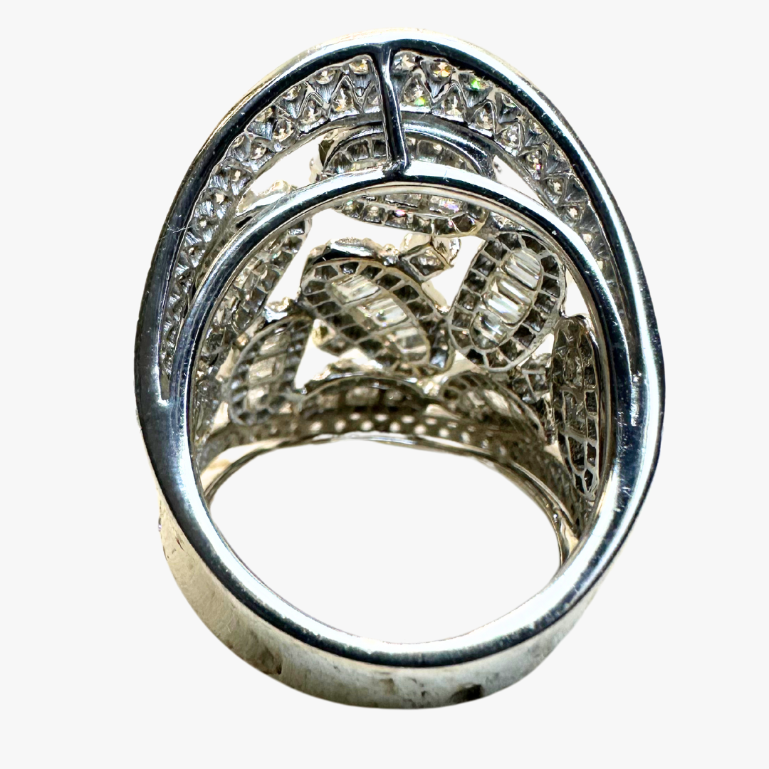 18ct White Gold Ring - Natural Diamonds - Size M - For Women