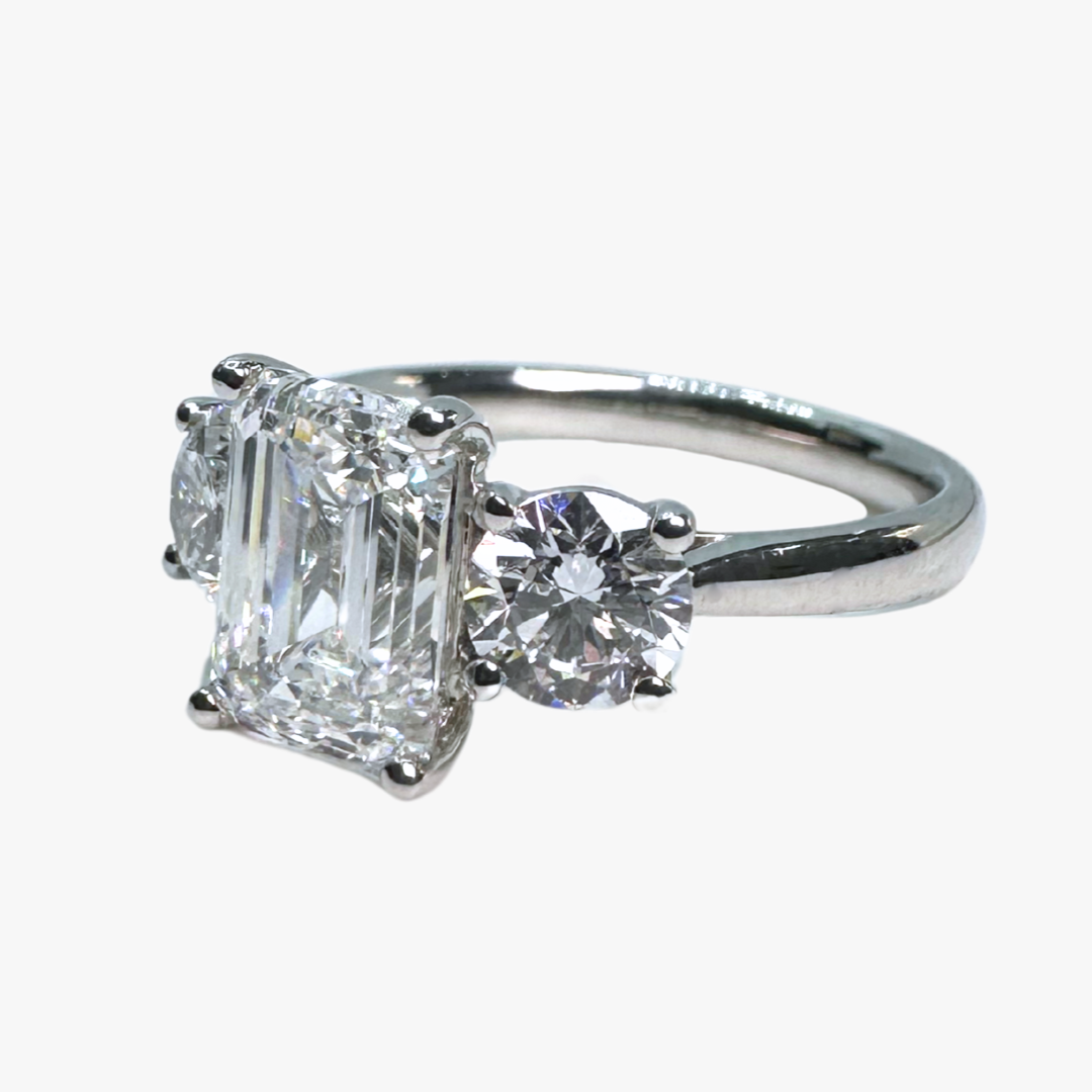 Emerald Trilogy Ring GIA D/VS1 1.01cts