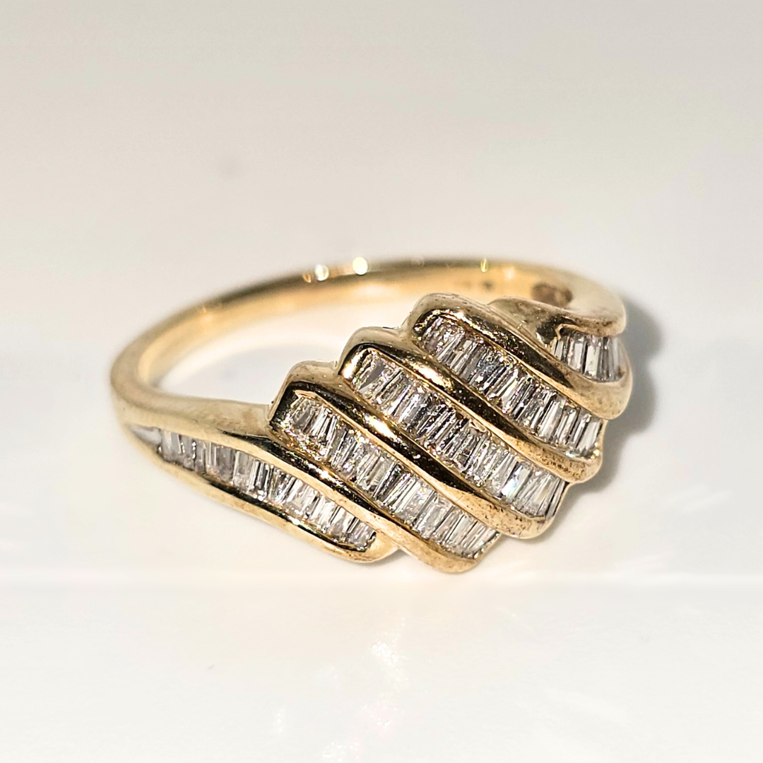 Radiant 14kt Yellow Gold Diamond Ring 0.5cts Baguette Diamonds