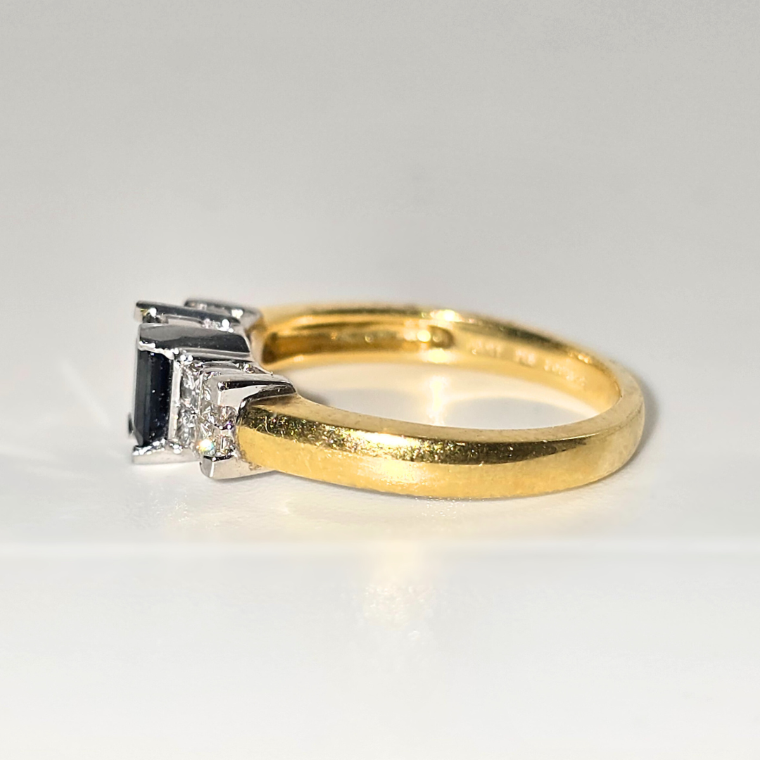 Luxury 18kt Yellow Gold Sapphire and Princess Cut Diamond Ring