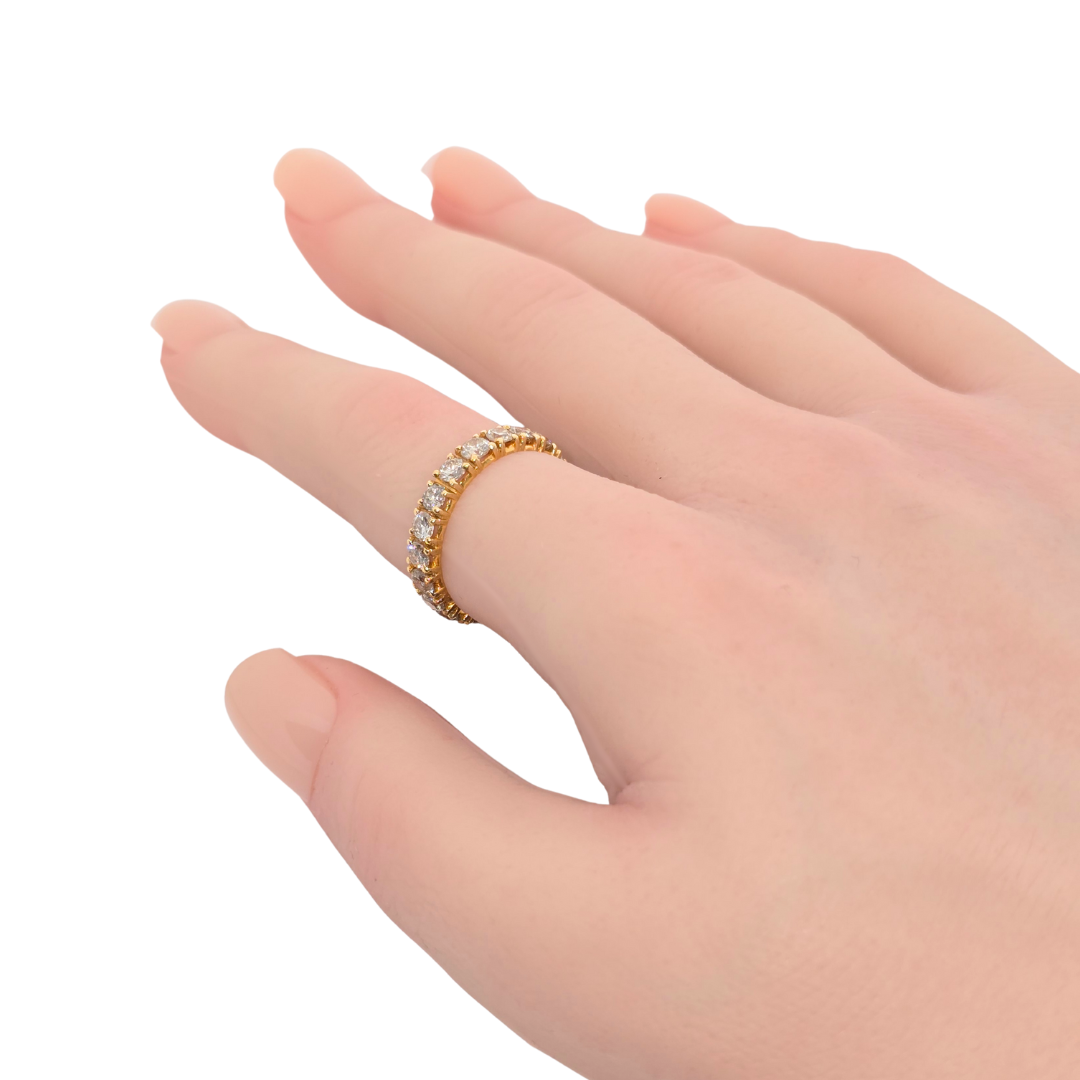 18kt Yellow Gold Round Diamond Eternity Ring