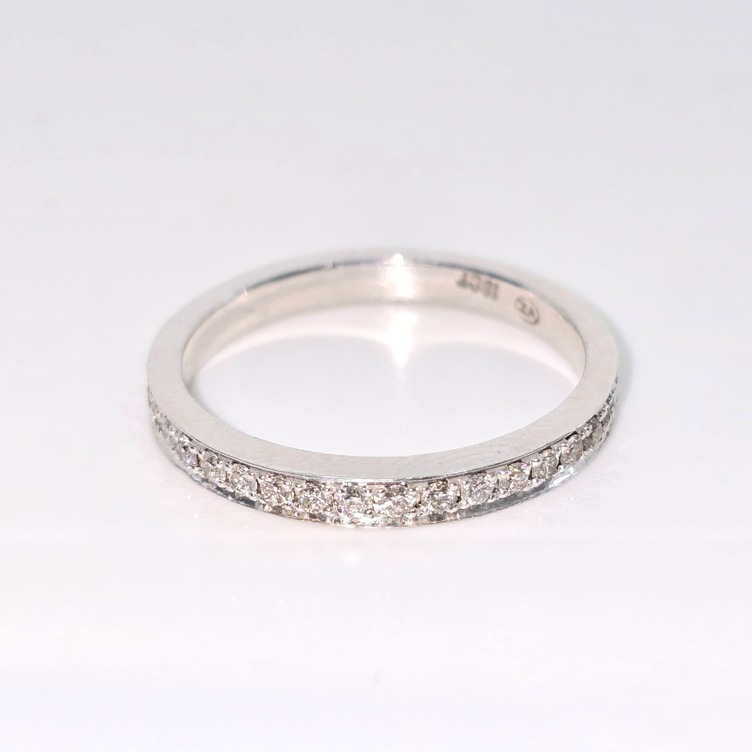 Women’s Diamond Band Ring in 18kt White Gold