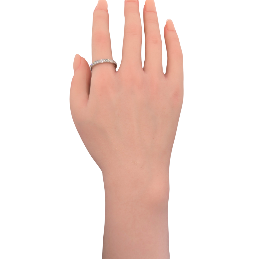 Women’s Diamond Band Ring in 18kt White Gold