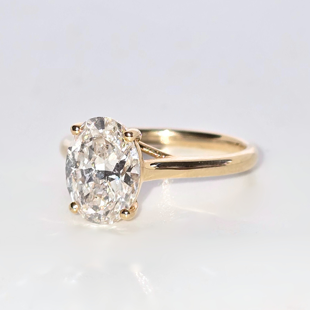 2 Carat Oval Lab Grown Diamond Ring in 14ct Yellow Gold