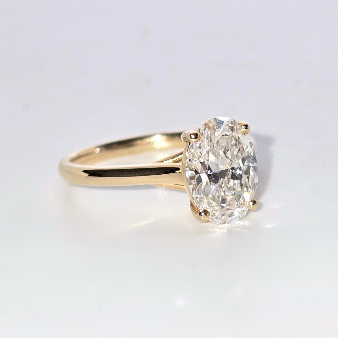 2 Carat Oval Lab Grown Diamond Ring in 14ct Yellow Gold