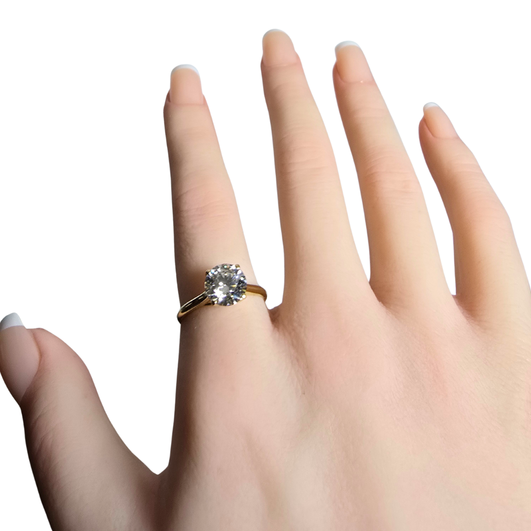 Round Brilliant 2ct Lab Created Diamond Solitaire Engagement Ring in 14ct Yellow Gold