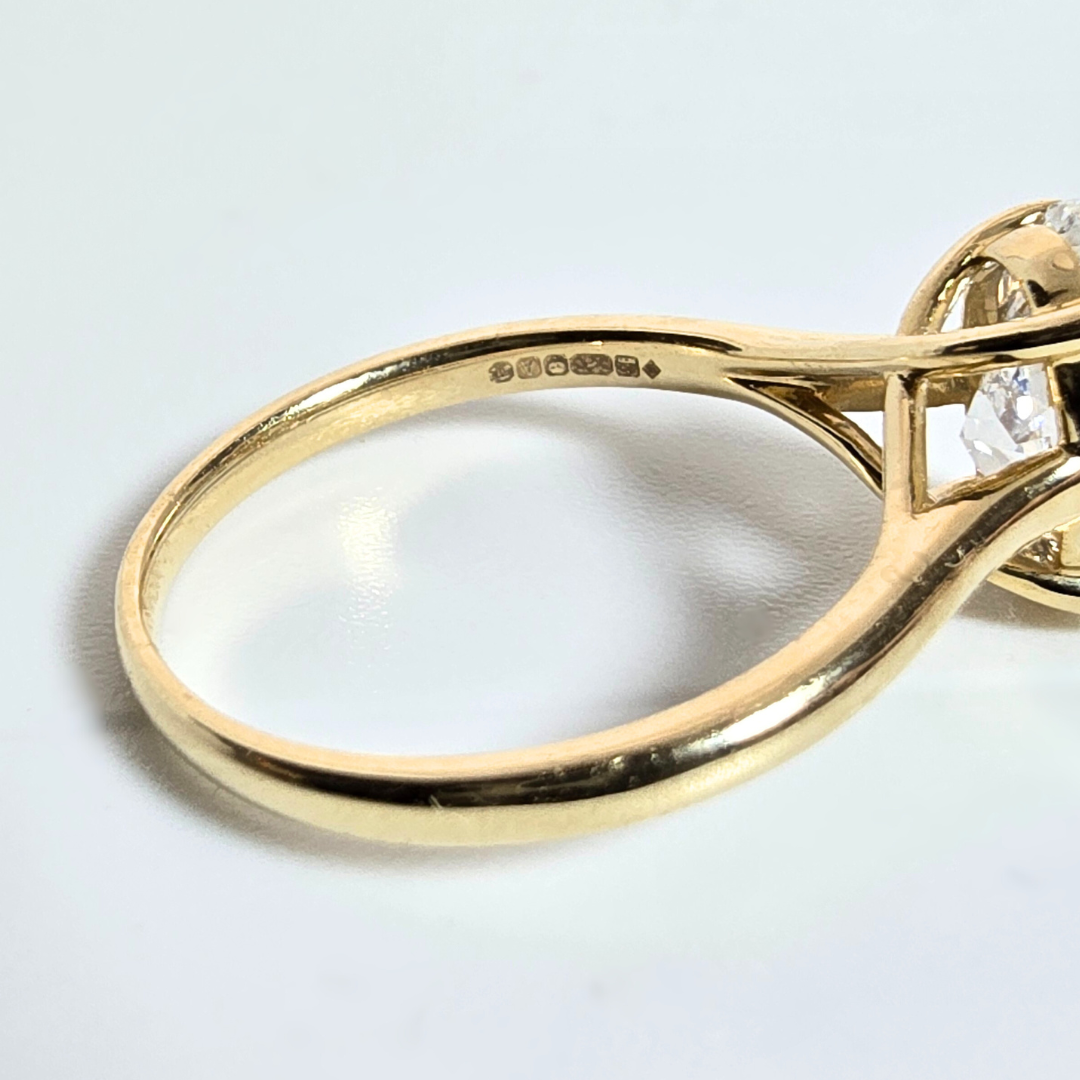 2 Carat Oval Lab Grown Diamond Ring in 14ct Yellow Gold