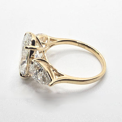 6.41cts Oval Cut Lab-Grown Diamond Trilogy Ring – 18ct Yellow Gold | 3 IGI Certificates