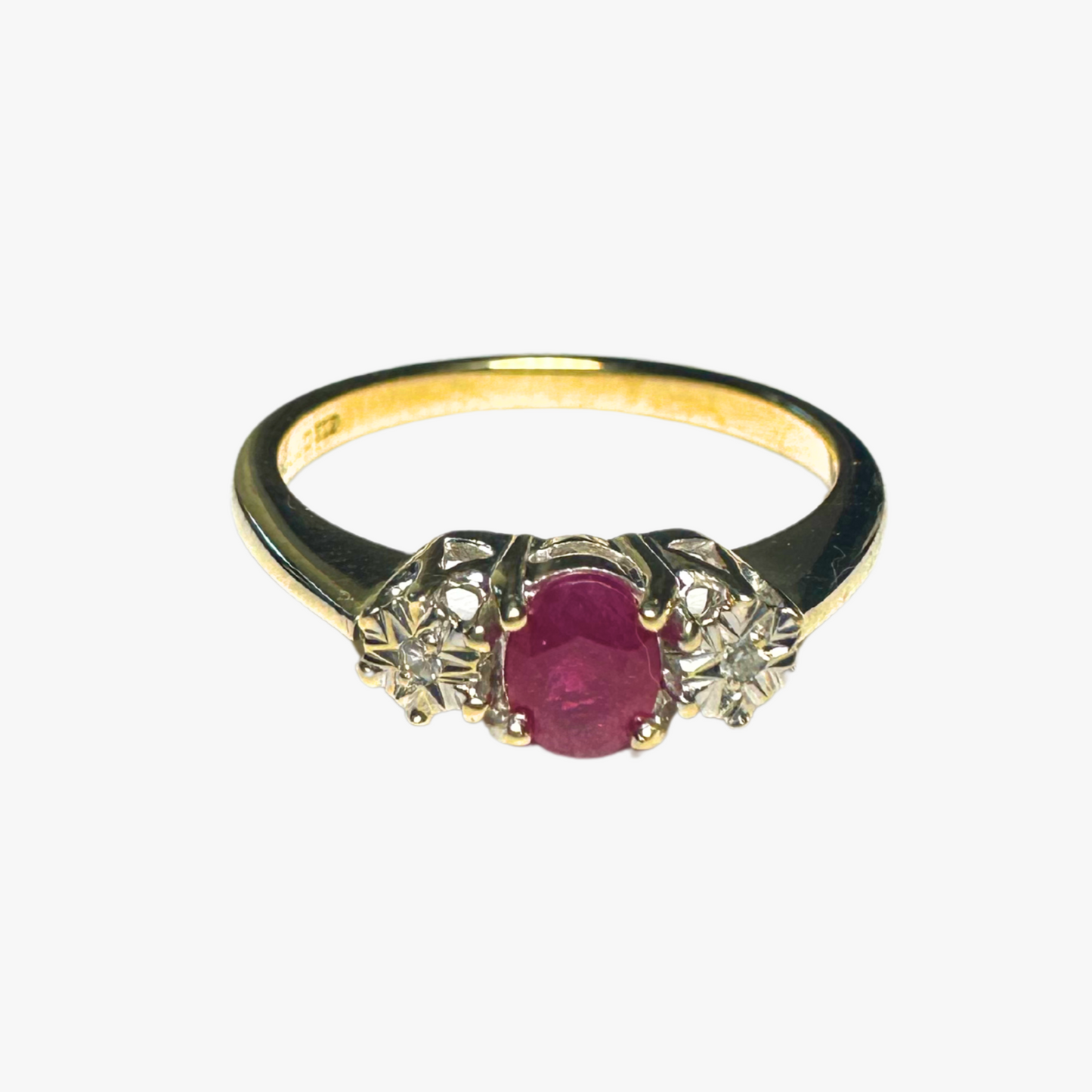 Vintage Three-Stone Beauty Ring