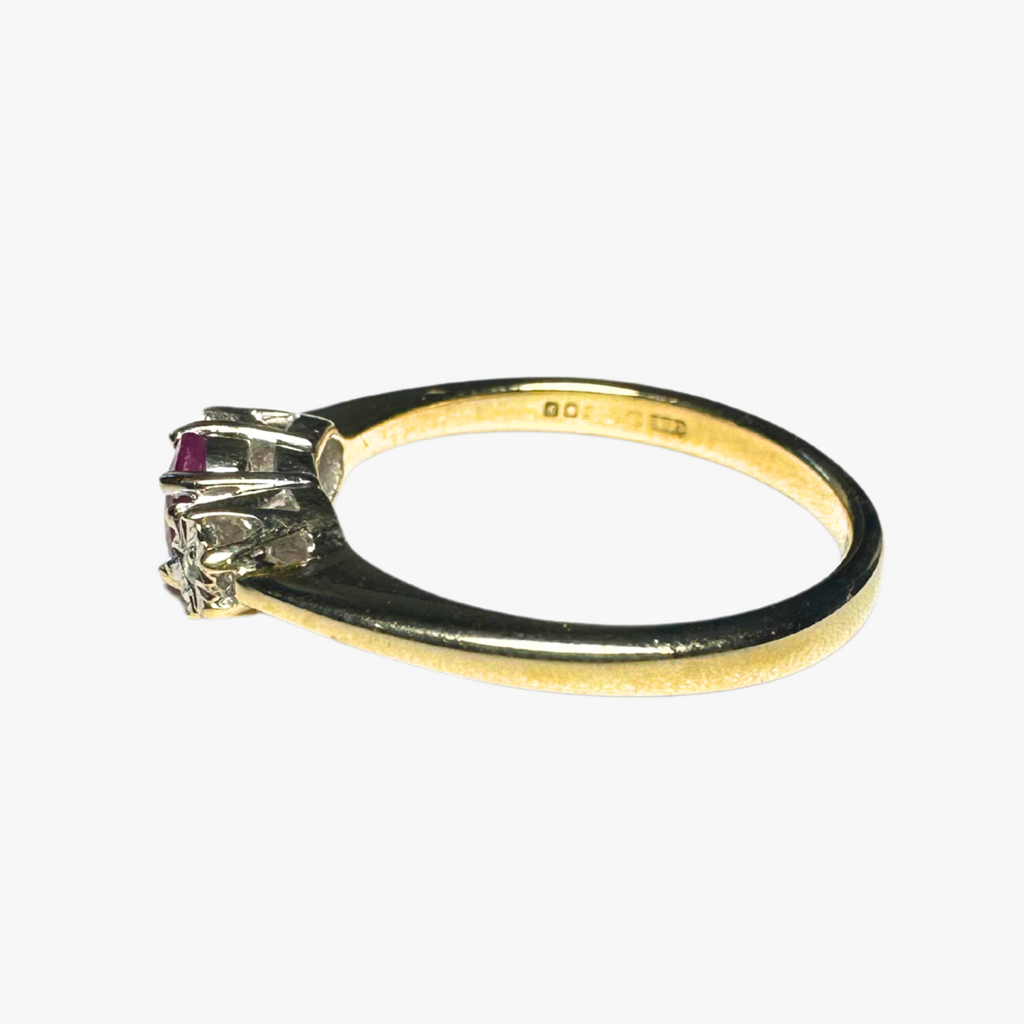 Vintage Three-Stone Beauty Ring