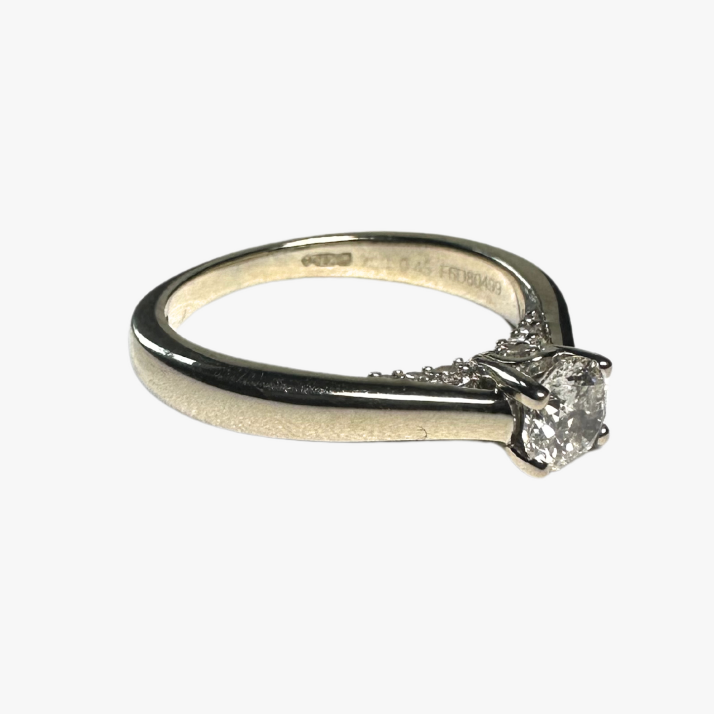 Round Solitaire Ring Pave Setting