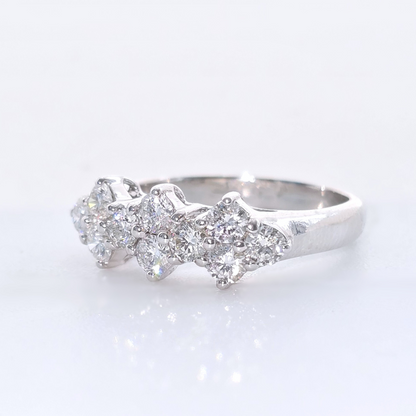Elegant 18kt White Gold Diamond Cluster Ring 0.5tcw