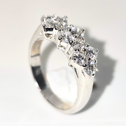 Elegant 18kt White Gold Diamond Cluster Ring 0.5tcw