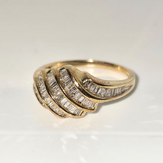 Radiant 14kt Yellow Gold Diamond Ring 0.5cts Baguette Diamonds