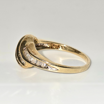 Radiant 14kt Yellow Gold Diamond Ring 0.5cts Baguette Diamonds