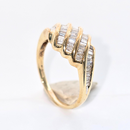 Radiant 14kt Yellow Gold Diamond Ring 0.5cts Baguette Diamonds