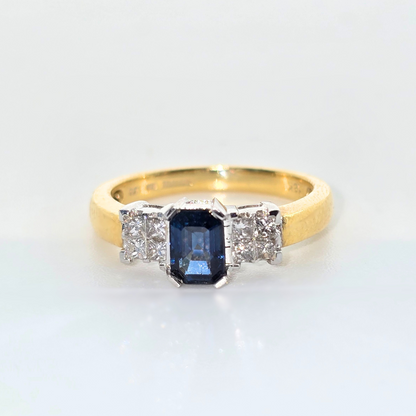 Luxury 18kt Yellow Gold Sapphire and Princess Cut Diamond Ring