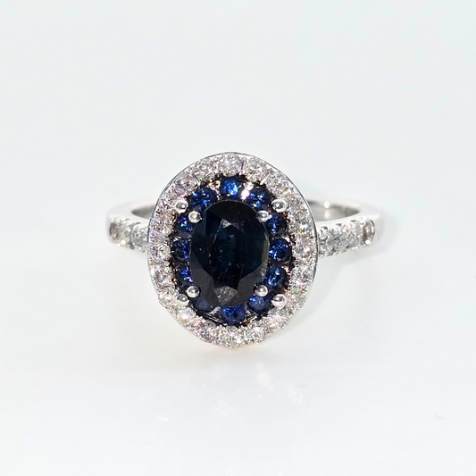 18kt White Gold Ring with Natural Sapphires and Diamonds