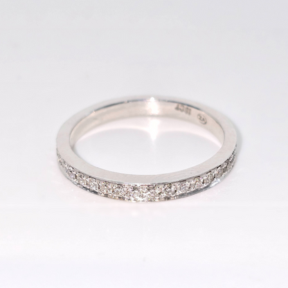 Women’s Diamond Band Ring in 18kt White Gold
