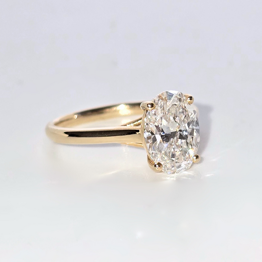 2 Carat Oval Lab Grown Diamond Ring in 14ct Yellow Gold