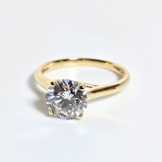 Round Brilliant 2ct Lab Created Diamond Solitaire Engagement Ring in 14ct Yellow Gold