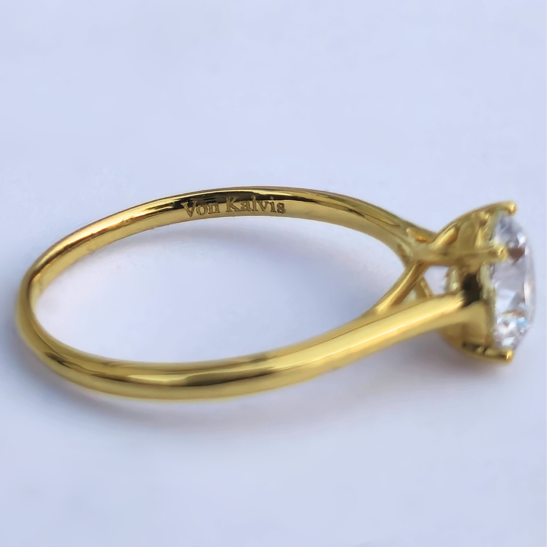 1.02ct Round Cut Lab-Grown Diamond Solitaire Ring – VS1 D Colour | 14ct Yellow Gold | IGI Certified