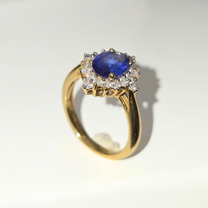 2ct Natural Oval Tanzanite & Diamond Ring in 18K Yellow Gold – Vintage Ring