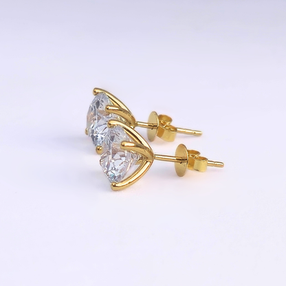Inside inscription detail on 4.08ct lab diamond stud earring, 18ct yellow gold hallmark