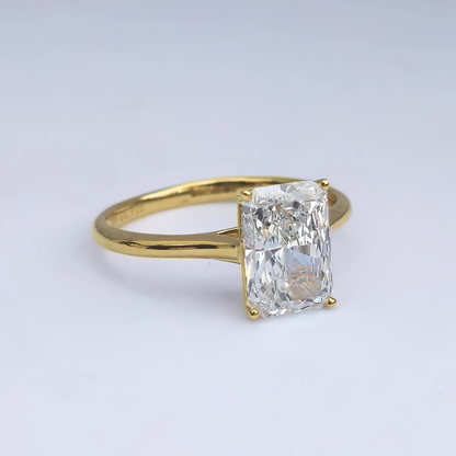 2.01ct Radiant Cut Lab-Grown Diamond Solitaire Ring – VS1 E Colour | 14ct Yellow Gold | IGI Certified