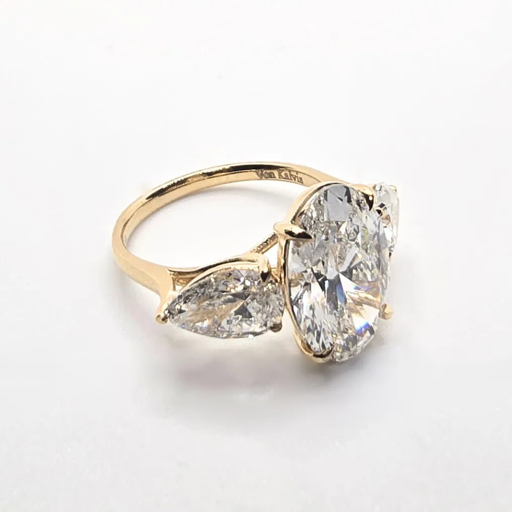 6.41cts Oval Cut Lab-Grown Diamond Trilogy Ring – 18ct Yellow Gold | 3 IGI Certificates
