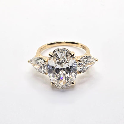 6.41cts Oval Cut Lab-Grown Diamond Trilogy Ring – 18ct Yellow Gold | 3 IGI Certificates